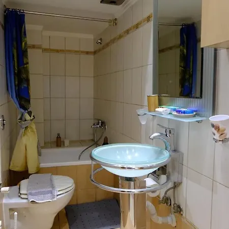 White Tower Office-apartment Apartment
